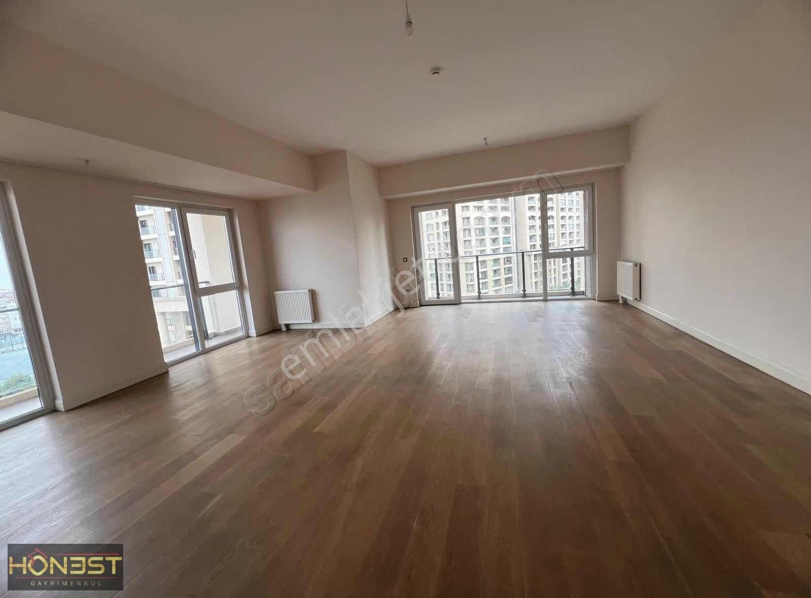 Kiptaş Venezia Mega Satılık 4+1 Boş Daire...muhteşem Manzaralı - Görsel 4