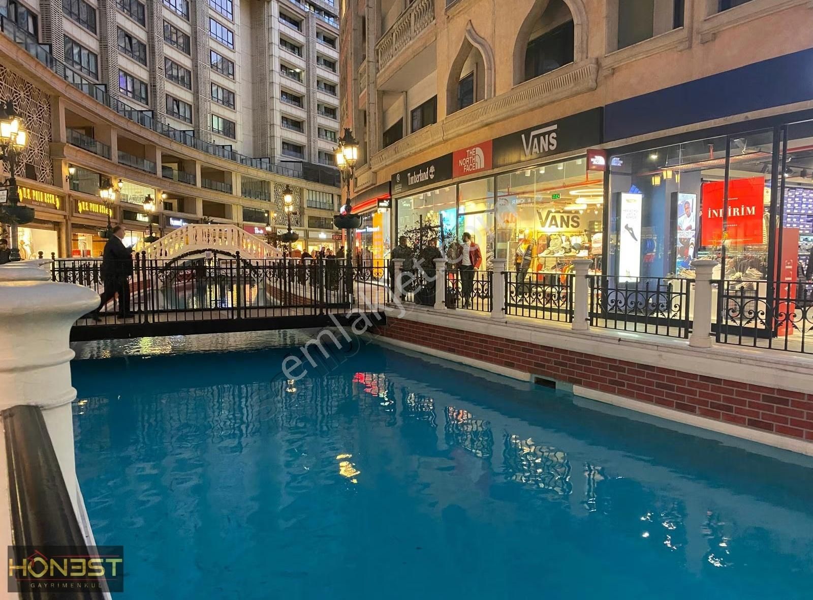 Kiptaş Venezia Mega Satılık 1+1 Boş Daire...hemen Oturum - Görsel 17