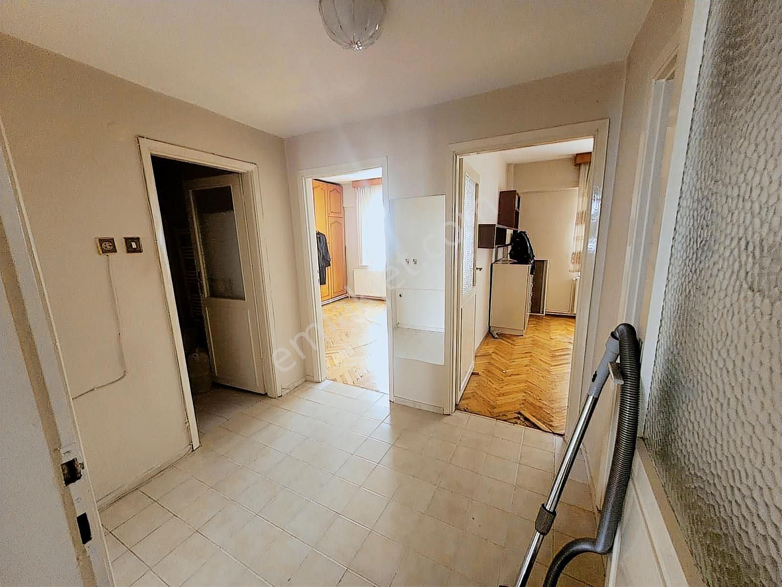 Erd'den Kiralık Çarşı Merkezde Tren Garı Yakını 2+1 Daire... - Görsel 6