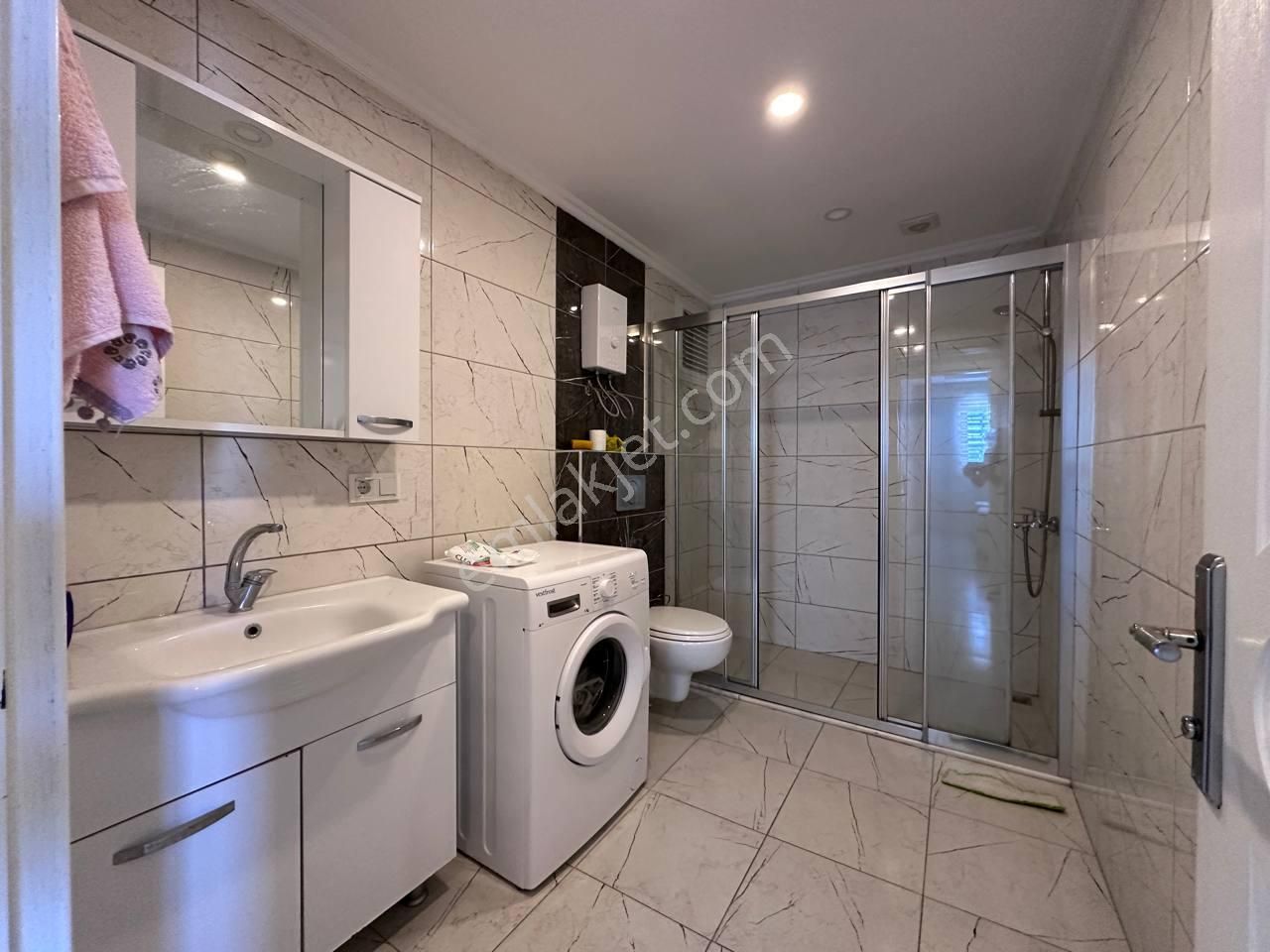 Denize Sıfır Site İçinde Deniz Manzaralı 120 M2 Eşyalı 2+1 Daire - Görsel 12