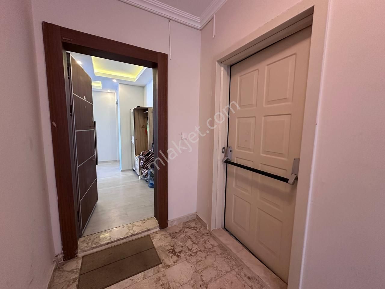 Denize Sıfır Site İçinde Deniz Manzaralı 120 M2 Eşyalı 2+1 Daire - Görsel 2