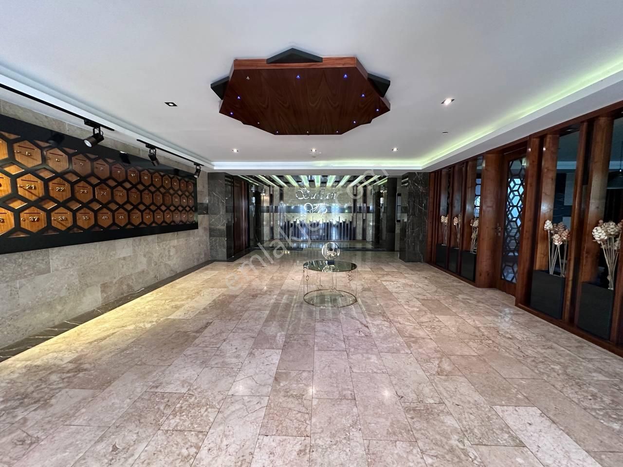 Denize Sıfır Site İçinde Deniz Manzaralı 120 M2 Eşyalı 2+1 Daire - Görsel 26