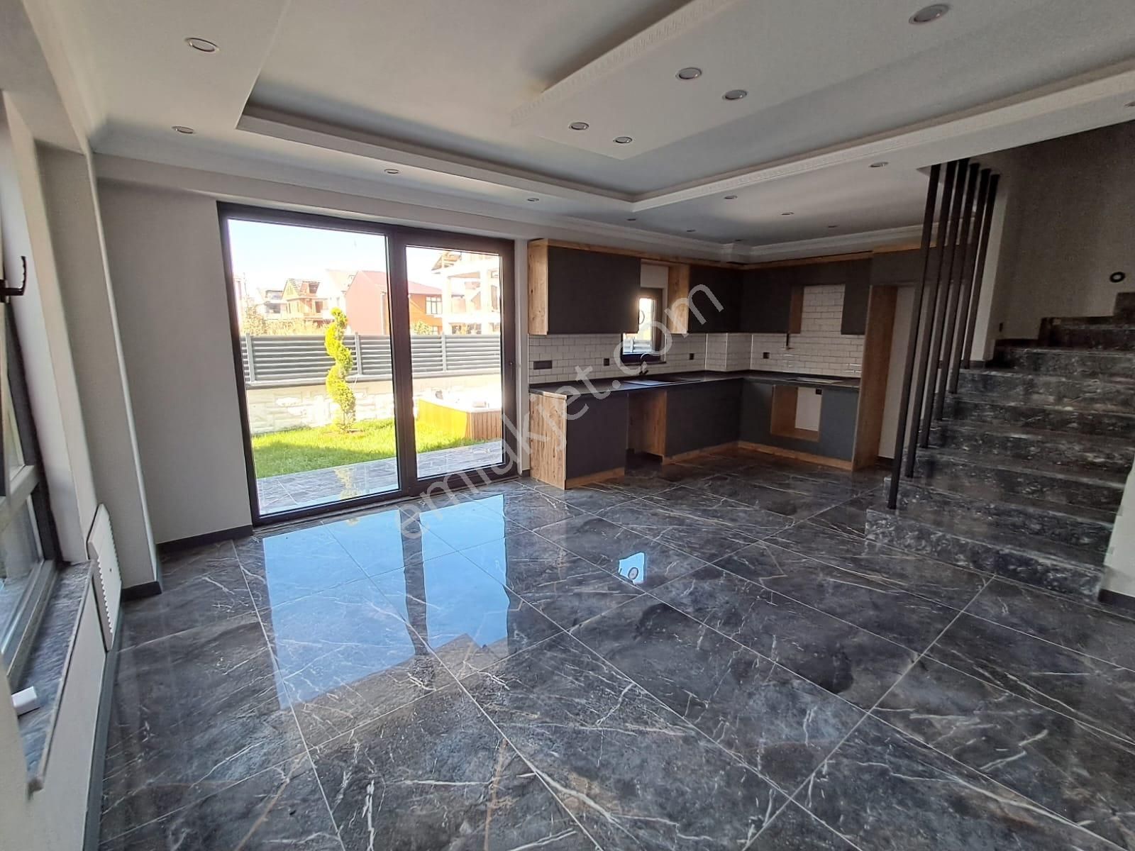 Kocaali’de Ailenizle Huzur Dolu Bir Yaşam: Satılık 3+1 Villa - Görsel 7
