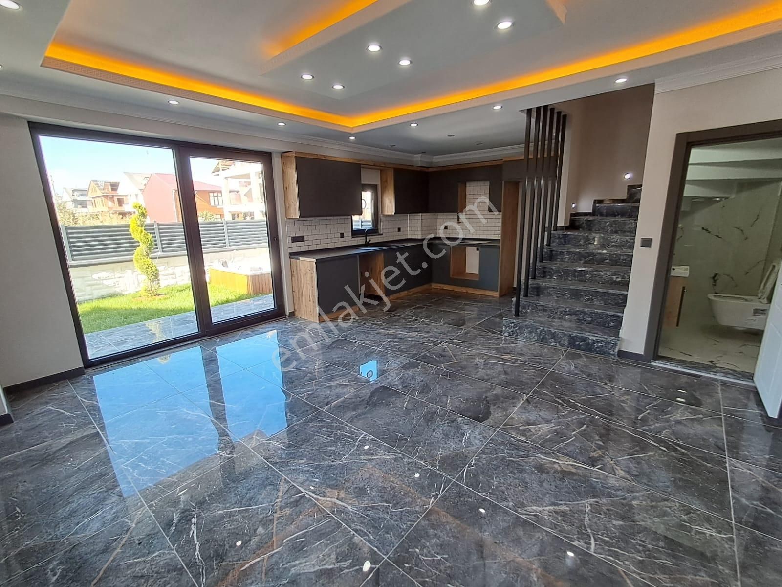 Kocaali’de Ailenizle Huzur Dolu Bir Yaşam: Satılık 3+1 Villa - Görsel 8