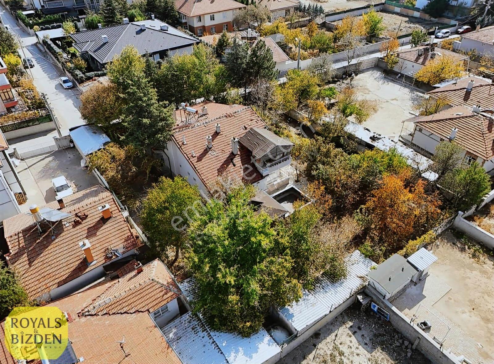 Erenköy'ün Kalbinde 1271m2 Arsa İçerisinde Müstakil Fırsat Villa - Görsel 29