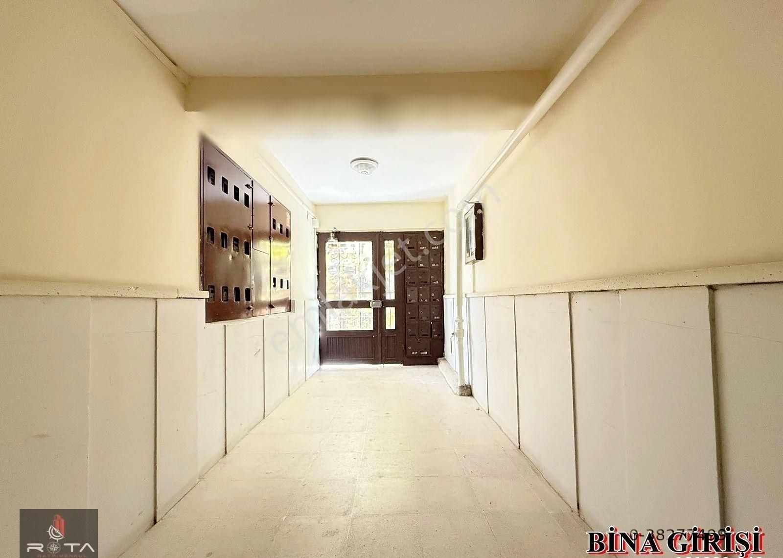 Rota'dan Ş.hastanesi Yakını Ara Kat Bağımsız Salon Yapılı 3+1 !! - Görsel 24