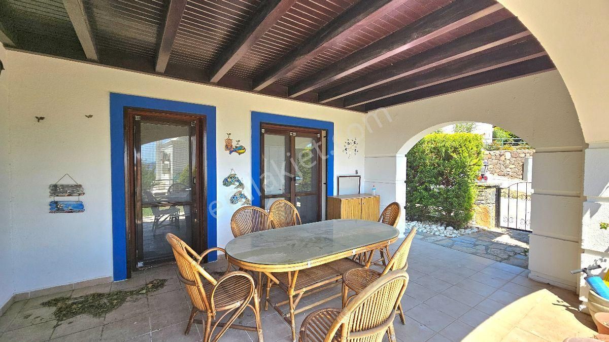 Bodrum Gündoğanda Satılık Özel Plajlı Sitede Deniz Manzaralı Bahçeli 4+1 Müstakil Villa - Görsel 8
