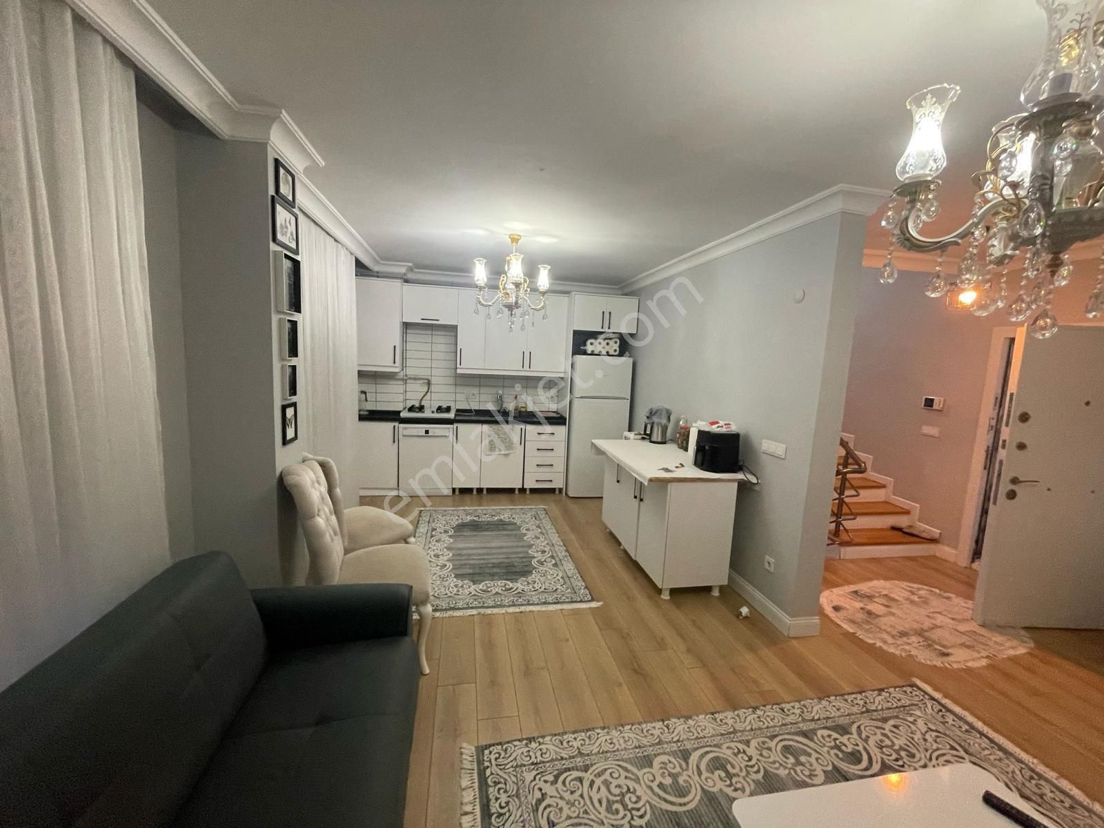 Silivri Selimpaşada 3 Katlı Satılık Düşeş Yeni Villa No:417 - Görsel 2