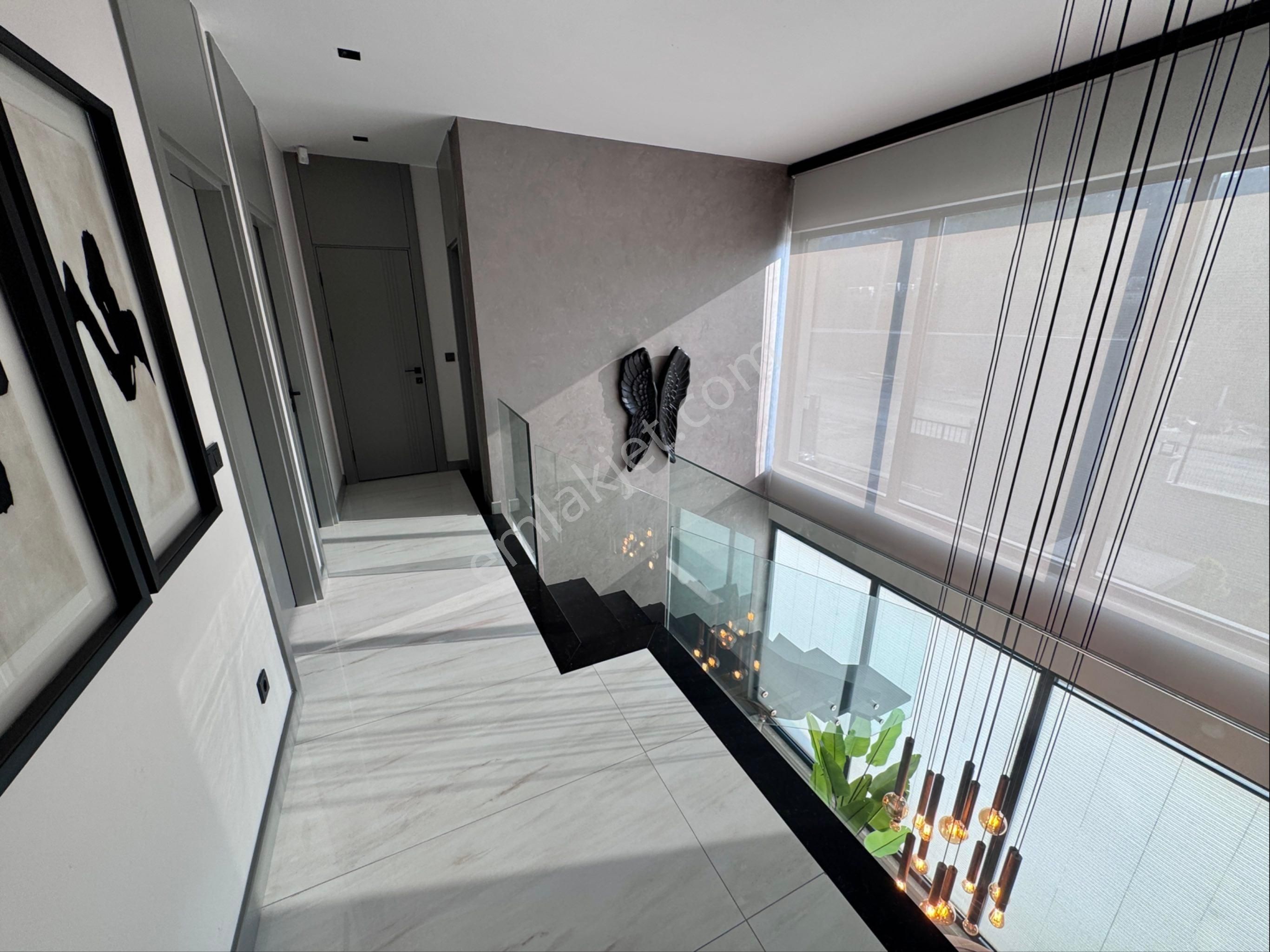 Kuşadası Yavansu’da Sesli Komutlu Akıllı Ev Sistemi, Özel Havuzlu, Eşyalı Ultra Lüks 4+1 Villa - Görsel 30