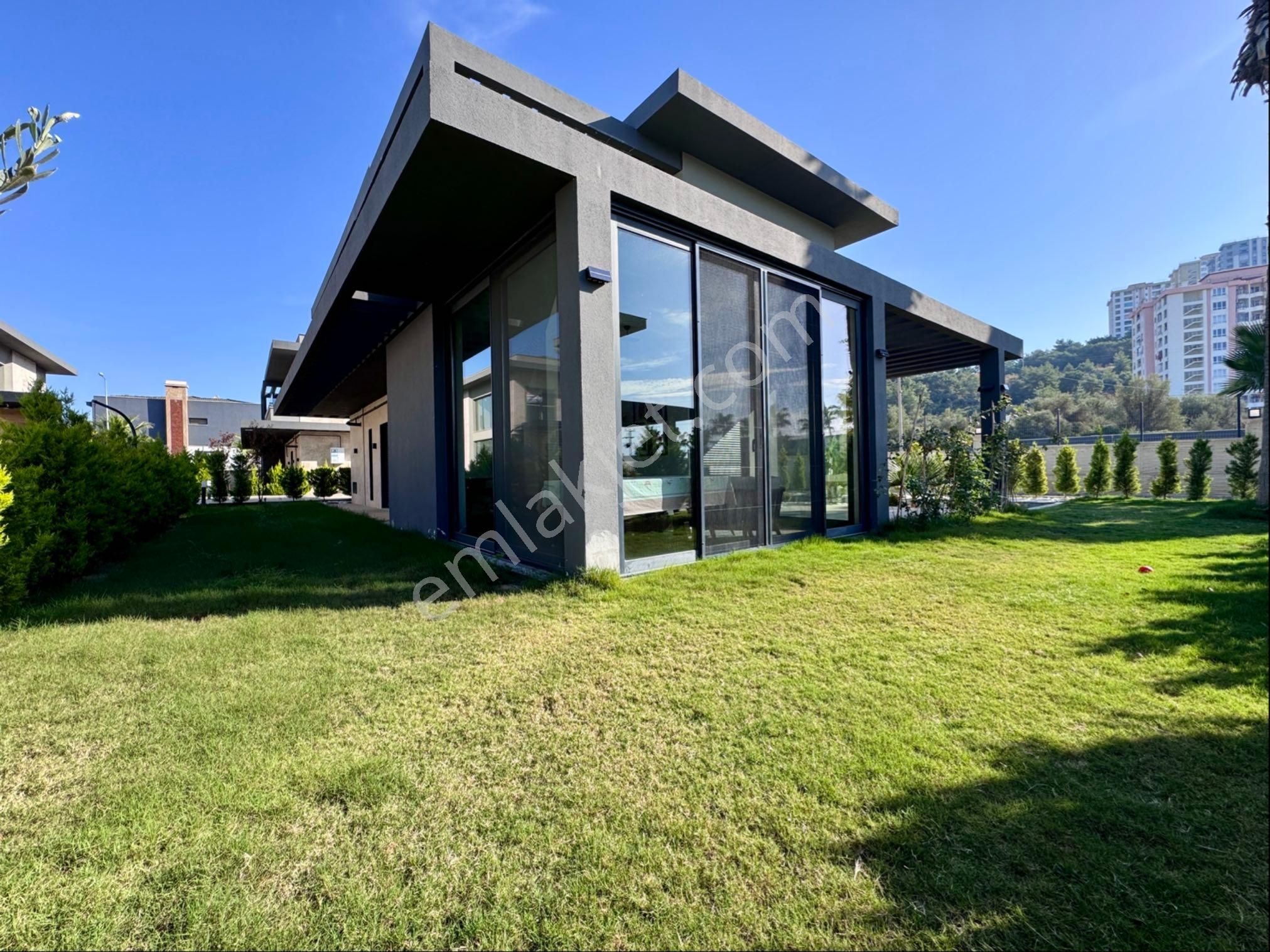 Kuşadası Yavansu’da Sesli Komutlu Akıllı Ev Sistemi, Özel Havuzlu, Eşyalı Ultra Lüks 4+1 Villa - Görsel 5