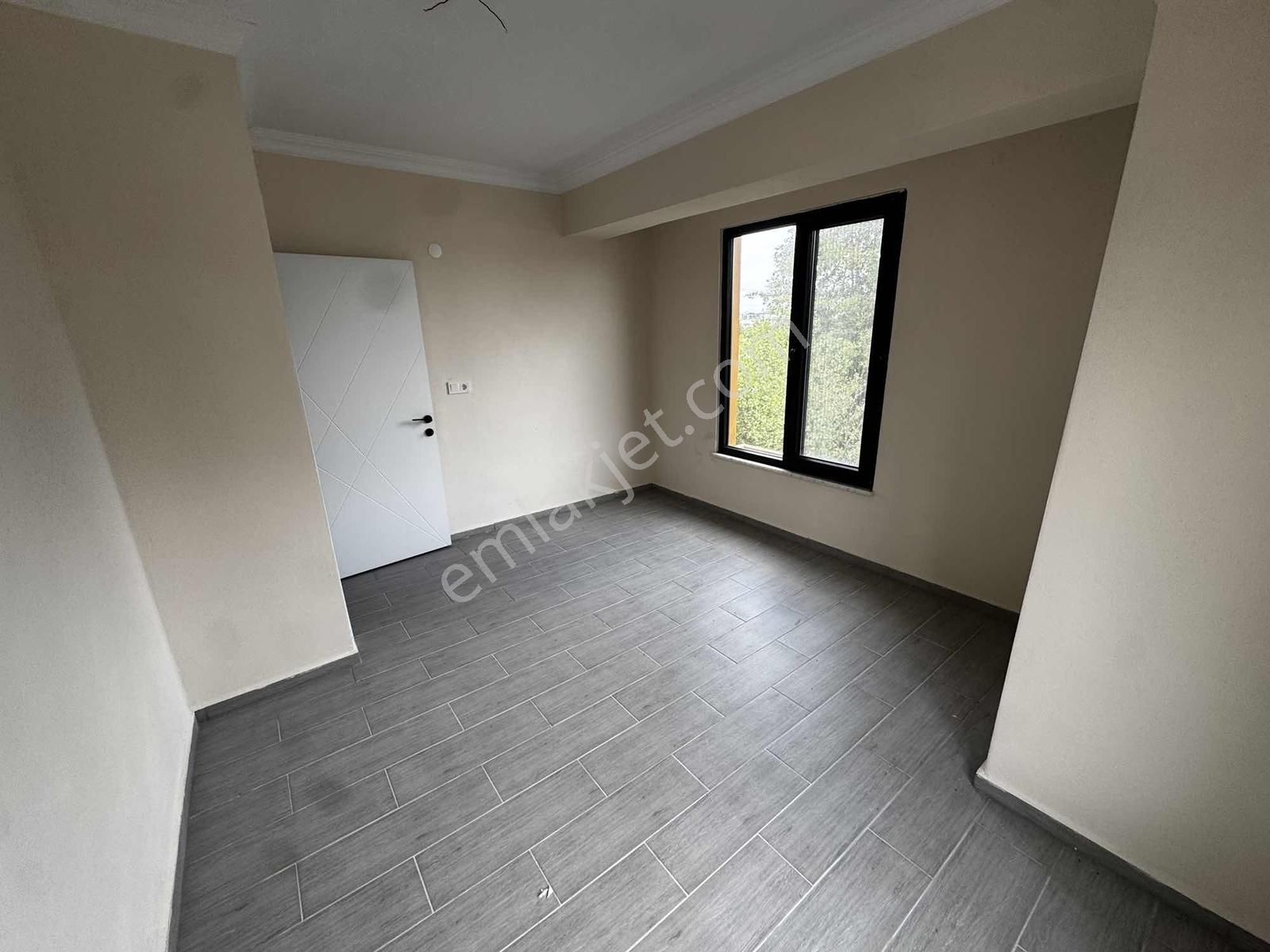 Karasu Aziziyede Kiralık Havuzlu Lüks Sıfır Villa - Görsel 8