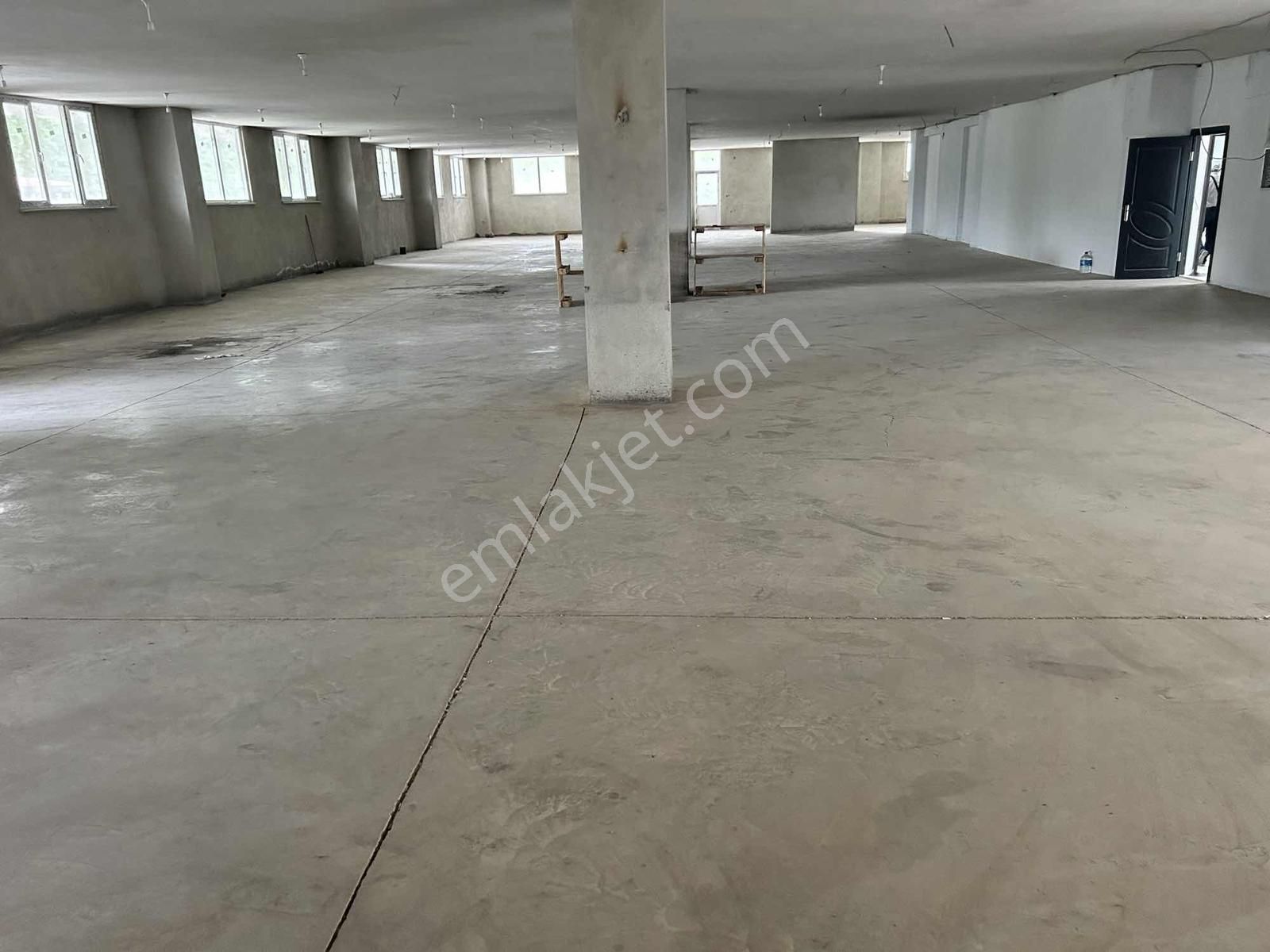 Trabzon Çağlayan Akoluk Da Kiralık 970m2 İşyeri - Görsel 16