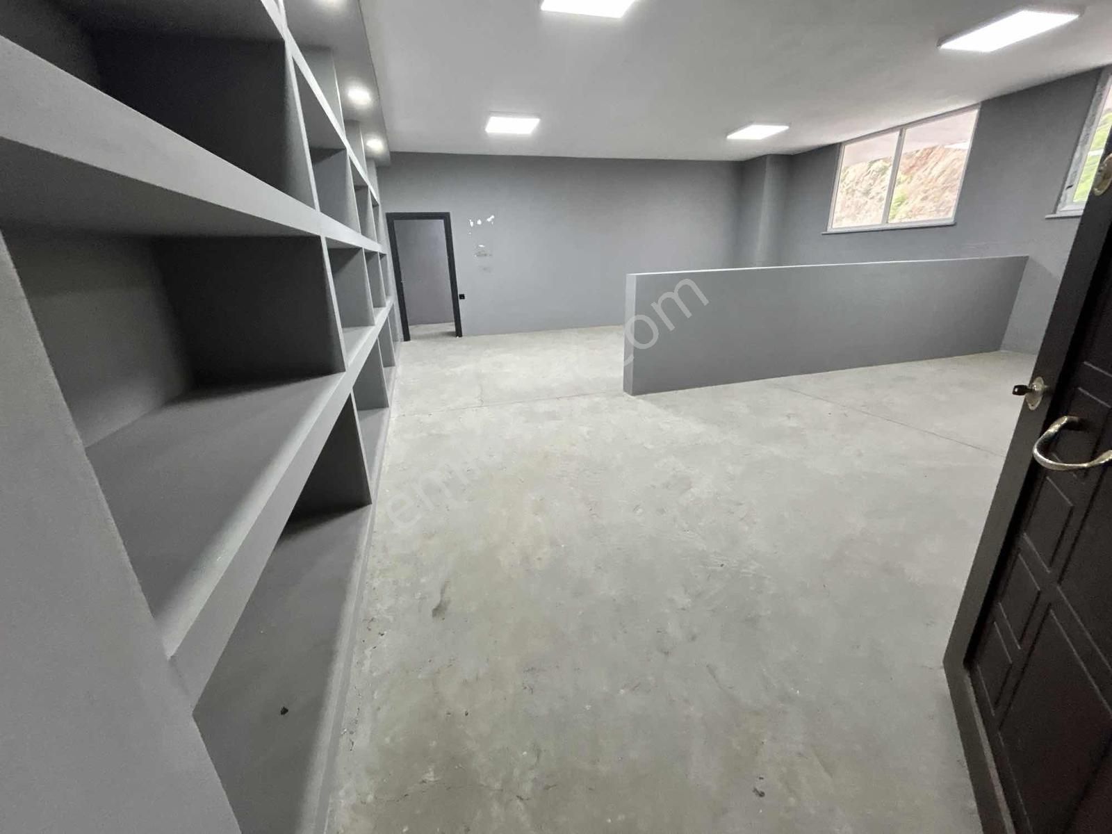 Trabzon Çağlayan Akoluk Da Kiralık 970m2 İşyeri - Görsel 29