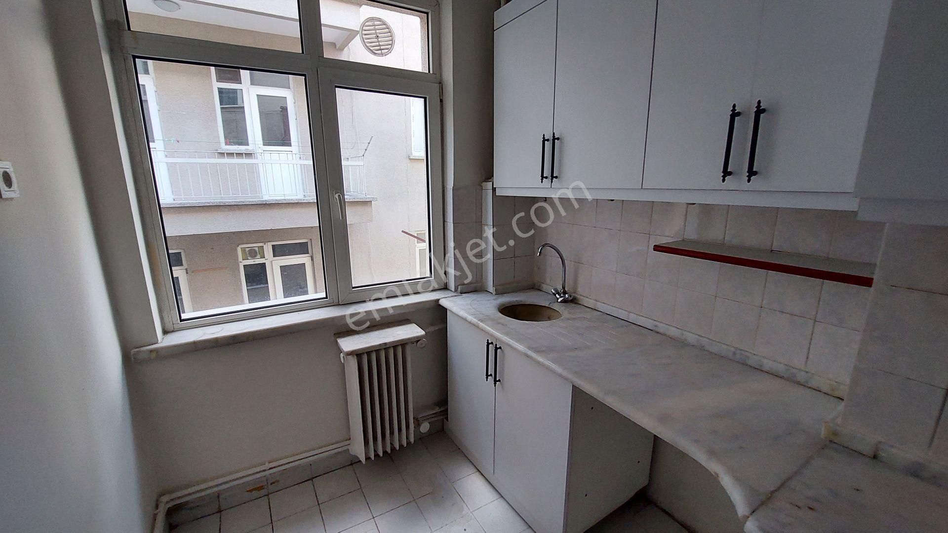 Beşevler Degol Cad. 3+1 Merkezi - Ön Ara Kat - Asansörlü - Açık Otoparklı- - Görsel 8