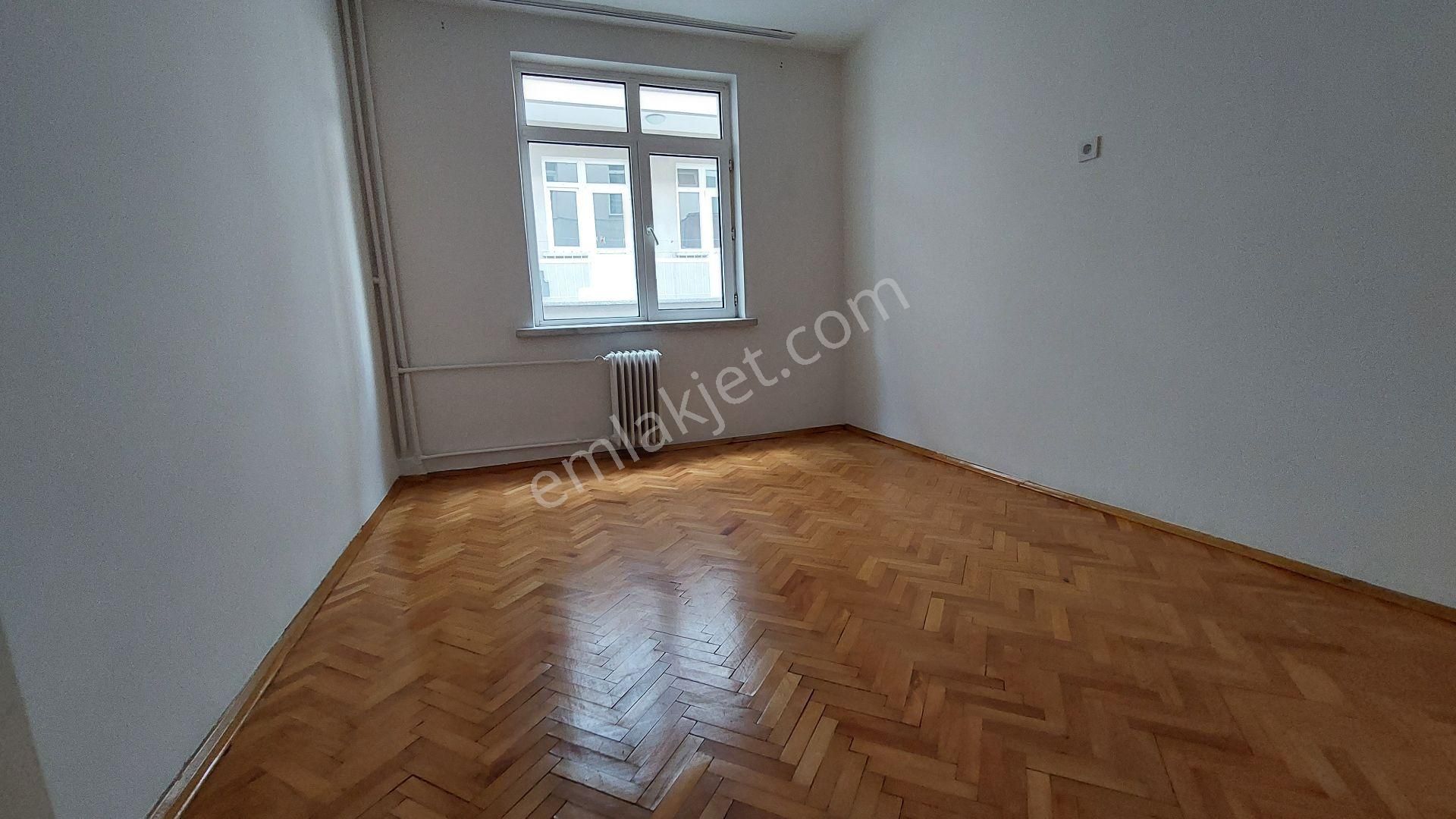 Beşevler Degol Cad. 3+1 Merkezi - Ön Ara Kat - Asansörlü - Açık Otoparklı- - Görsel 16