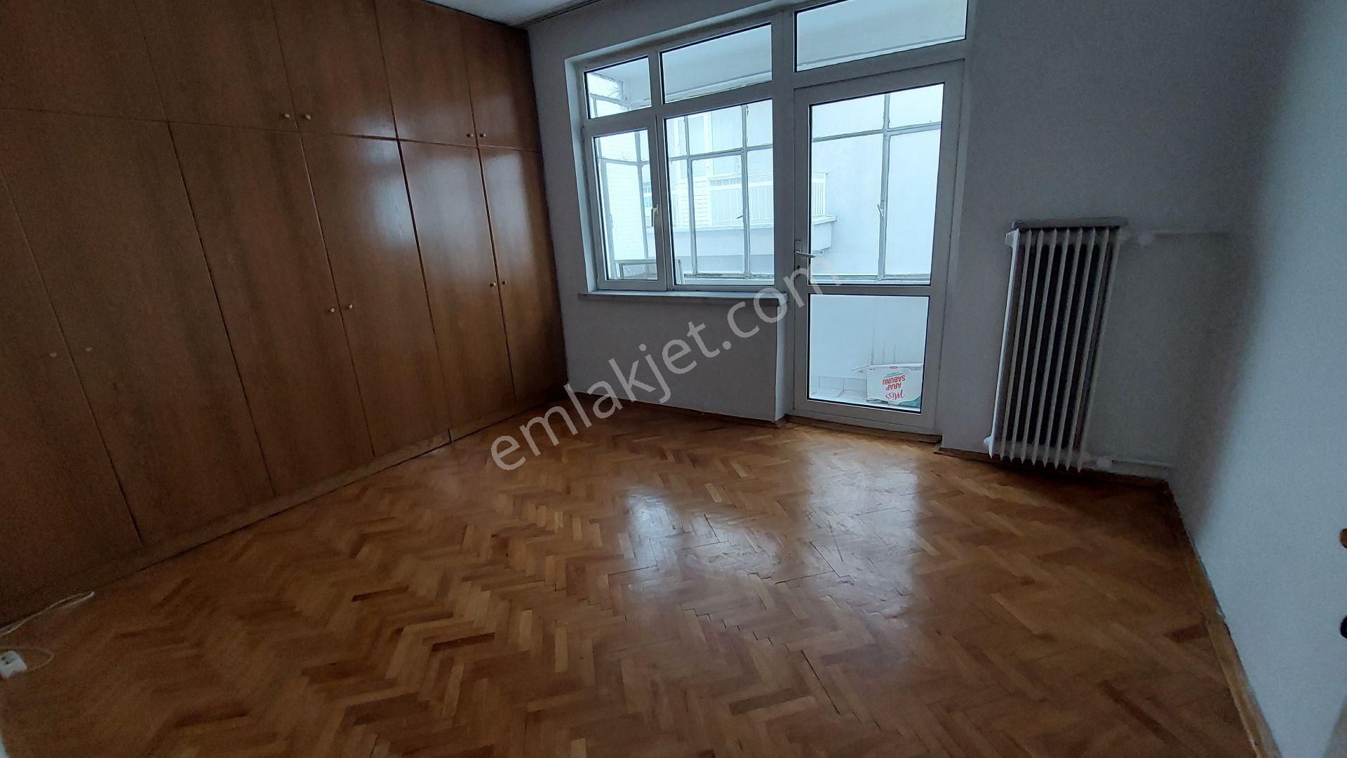 Beşevler Degol Cad. 3+1 Merkezi - Ön Ara Kat - Asansörlü - Açık Otoparklı- - Görsel 18