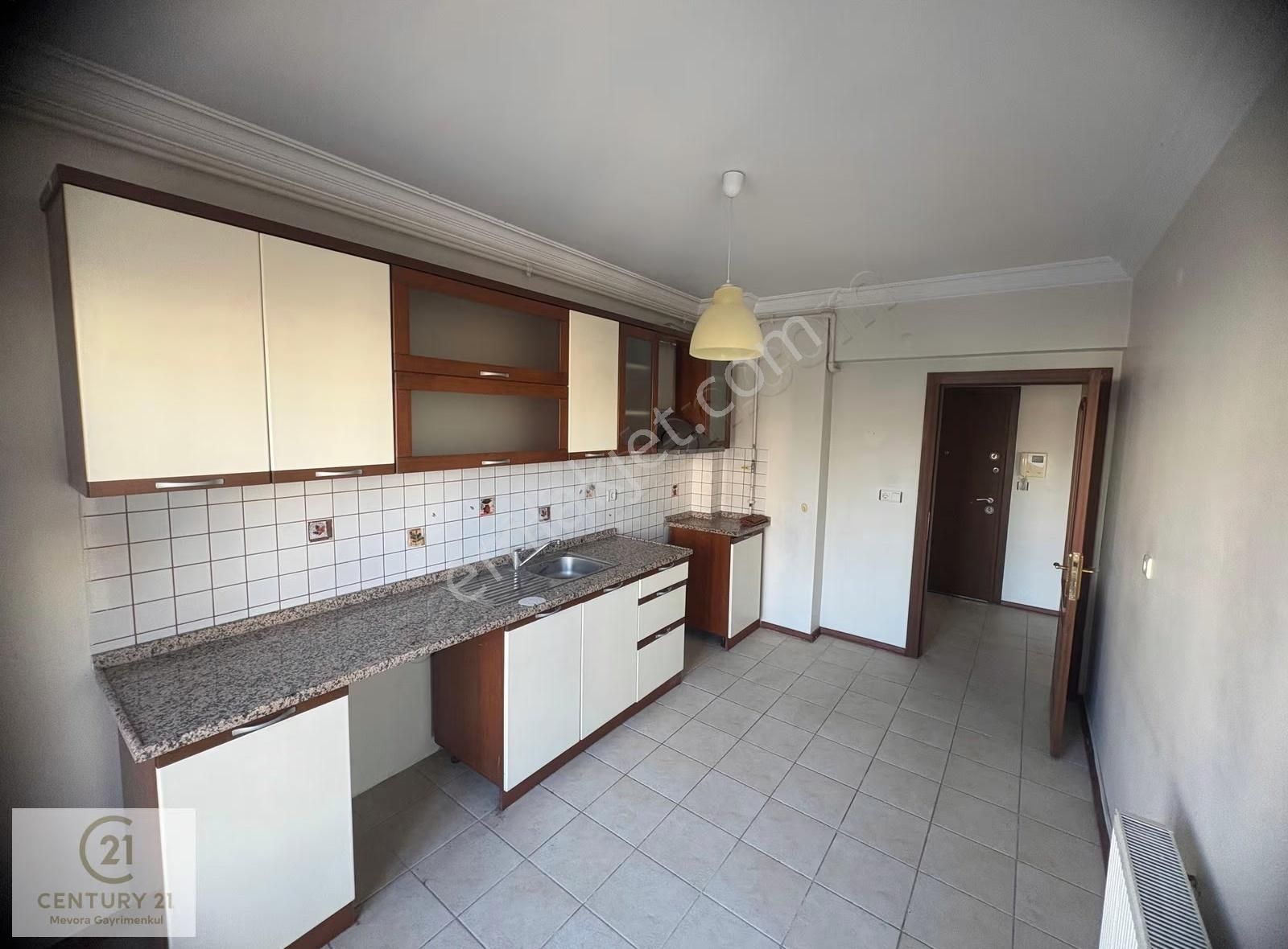 Hilal Mah. Kombili 3+1 Ara Kat Otoparklı Ve Merkezi Konumda - Görsel 11