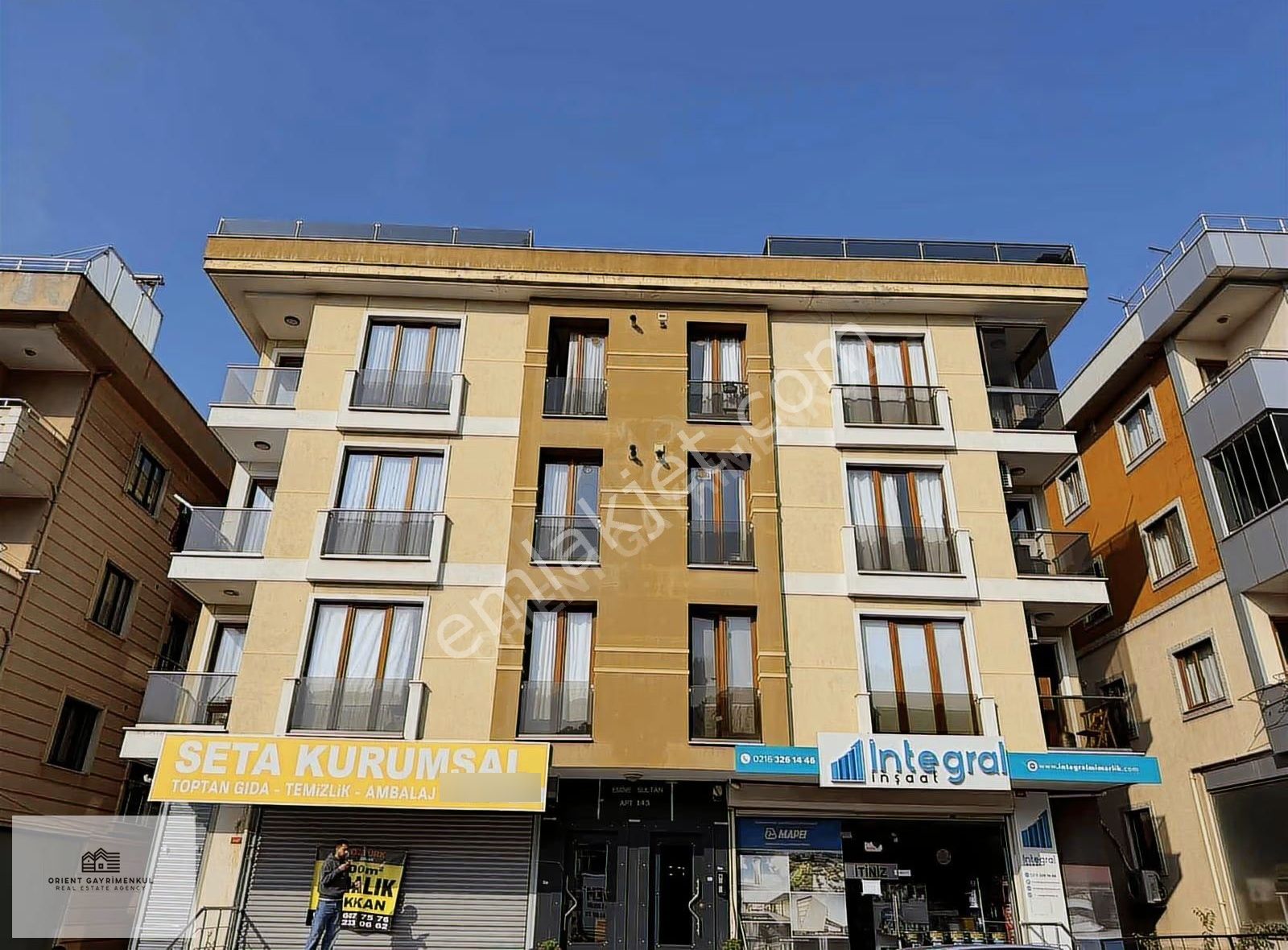Kiralık Eşyalı 2+1 Daire Fındıklı Başıbüyük Yolu Caddesi Üzeri
