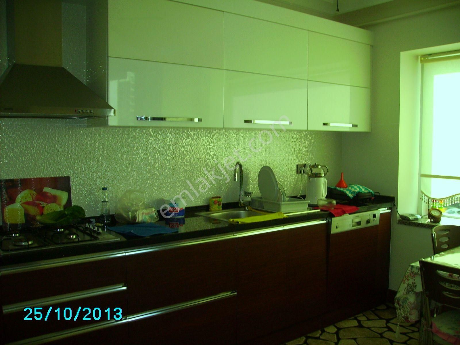 Yenigirne De Satılık 3+1 Daire- 160m2 - 8 Katlı Nın 3. Katın Da Pazara Okul Cami Yanı Basında - Görsel 9