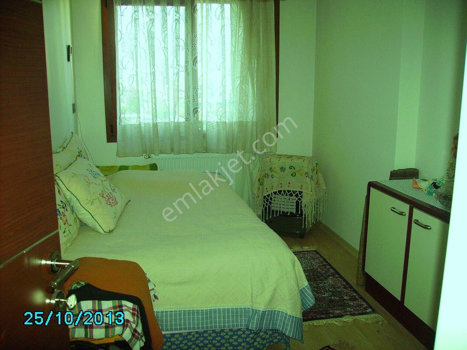 Yenigirne De Satılık 3+1 Daire- 160m2 - 8 Katlı Nın 3. Katın Da Pazara Okul Cami Yanı Basında - Görsel 5