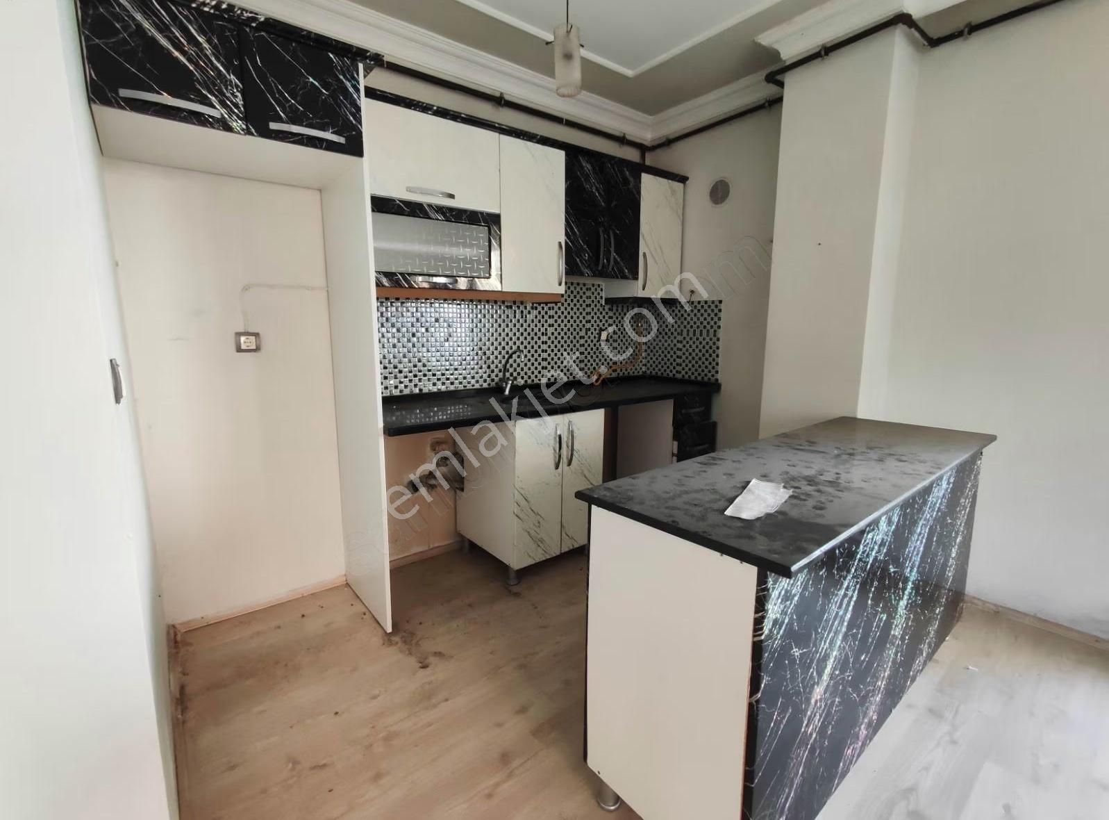 Çiftlikköy Sahilde Özdilek Yanı 2+1 Yüksek Giriş Daire - Görsel 8