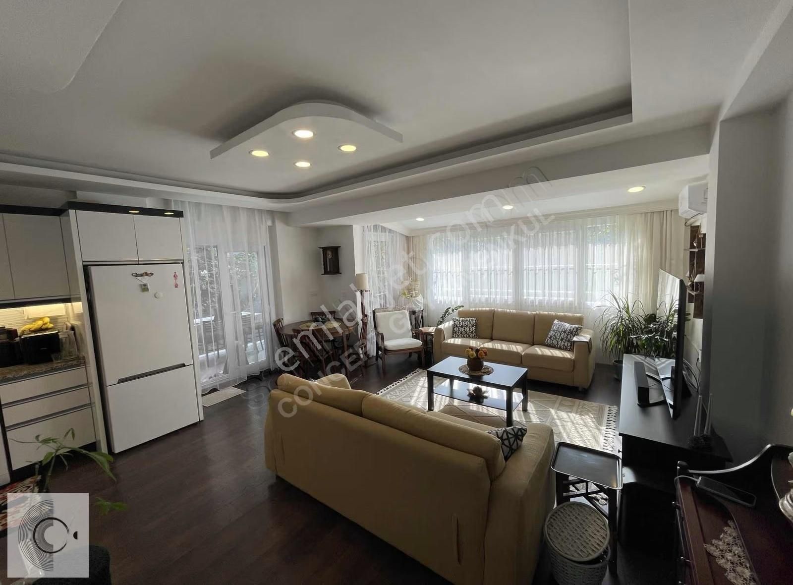 İzmir Yenifoça Doğa Manzaralı Satılık 2+1 Villa - Görsel 23