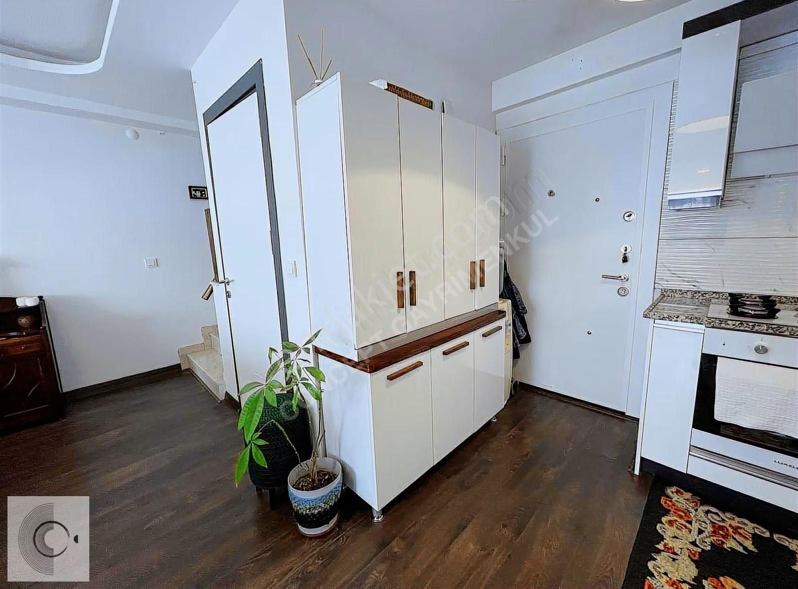 İzmir Yenifoça Doğa Manzaralı Satılık 2+1 Villa - Görsel 18