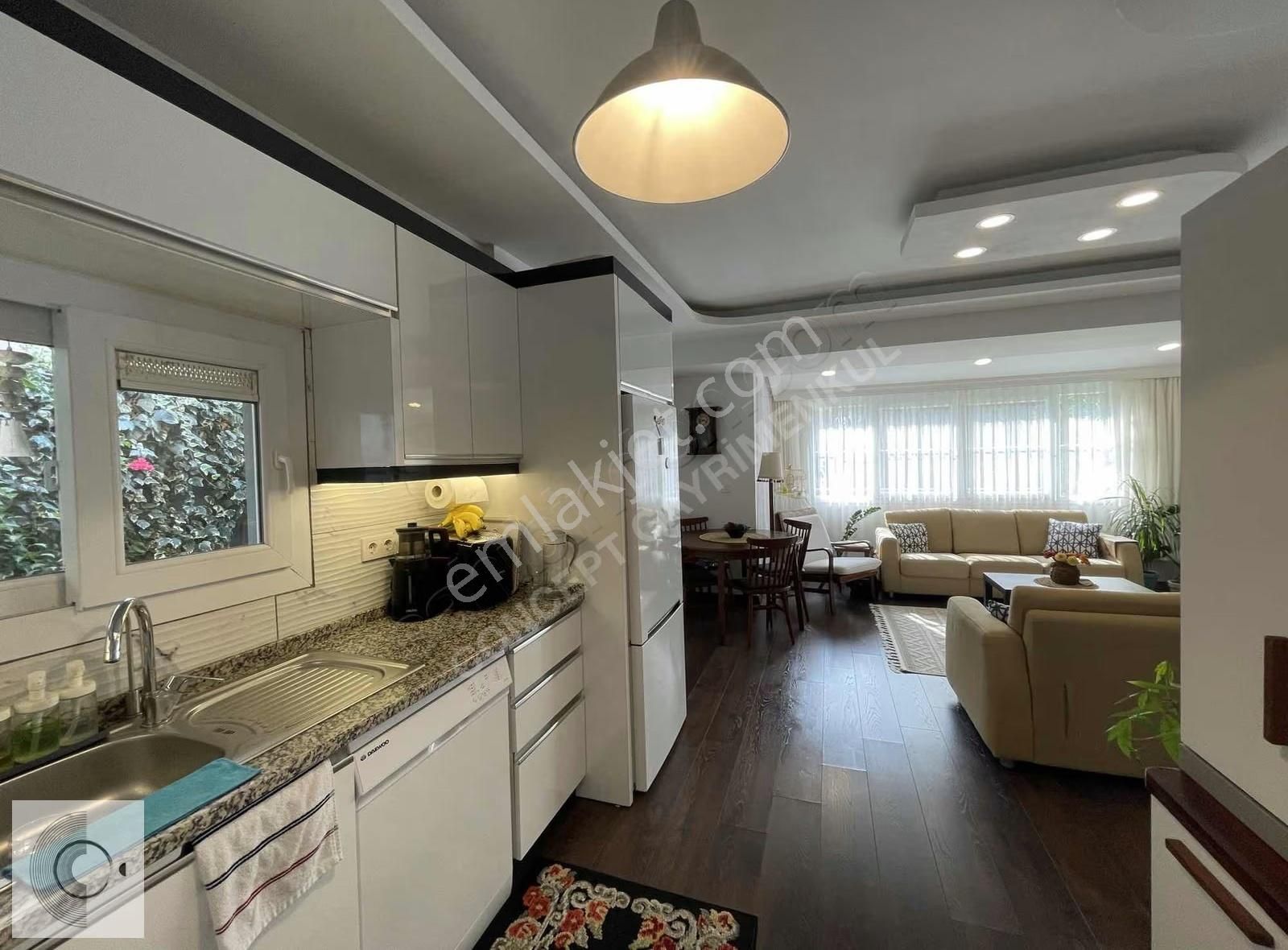 İzmir Yenifoça Doğa Manzaralı Satılık 2+1 Villa - Görsel 27