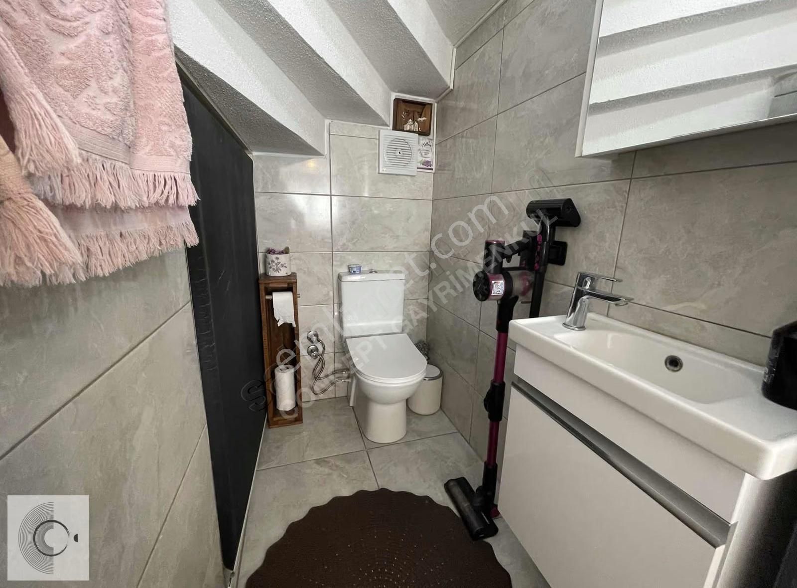 İzmir Yenifoça Doğa Manzaralı Satılık 2+1 Villa - Görsel 13