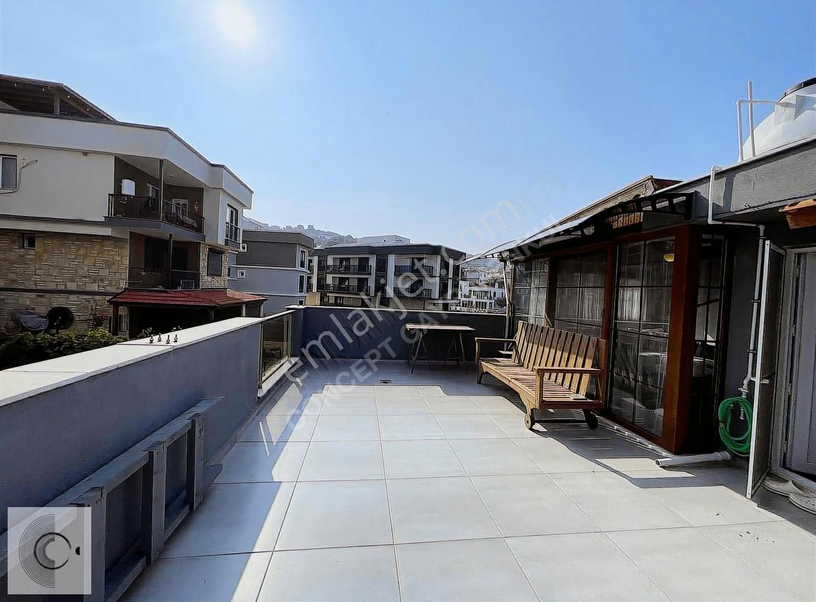 İzmir Yenifoça Doğa Manzaralı Satılık 2+1 Villa - Görsel 34