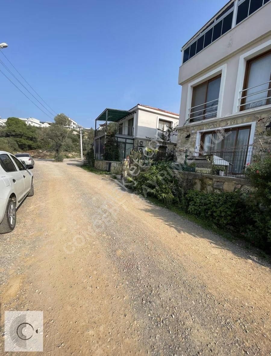 İzmir Yenifoça Doğa Manzaralı Satılık 2+1 Villa - Görsel 33