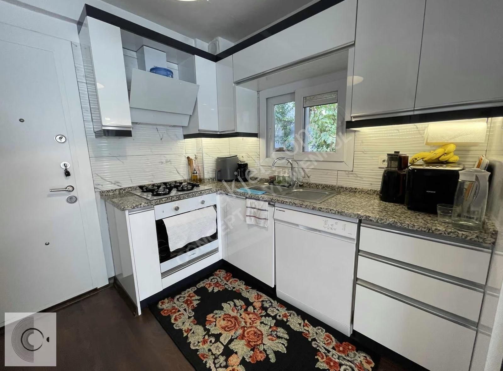 İzmir Yenifoça Doğa Manzaralı Satılık 2+1 Villa - Görsel 5