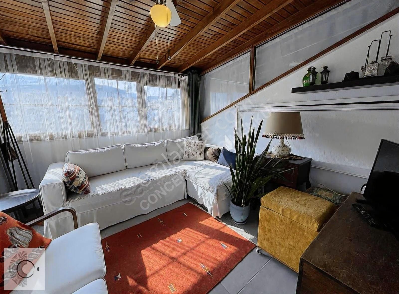 İzmir Yenifoça Doğa Manzaralı Satılık 2+1 Villa - Görsel 21