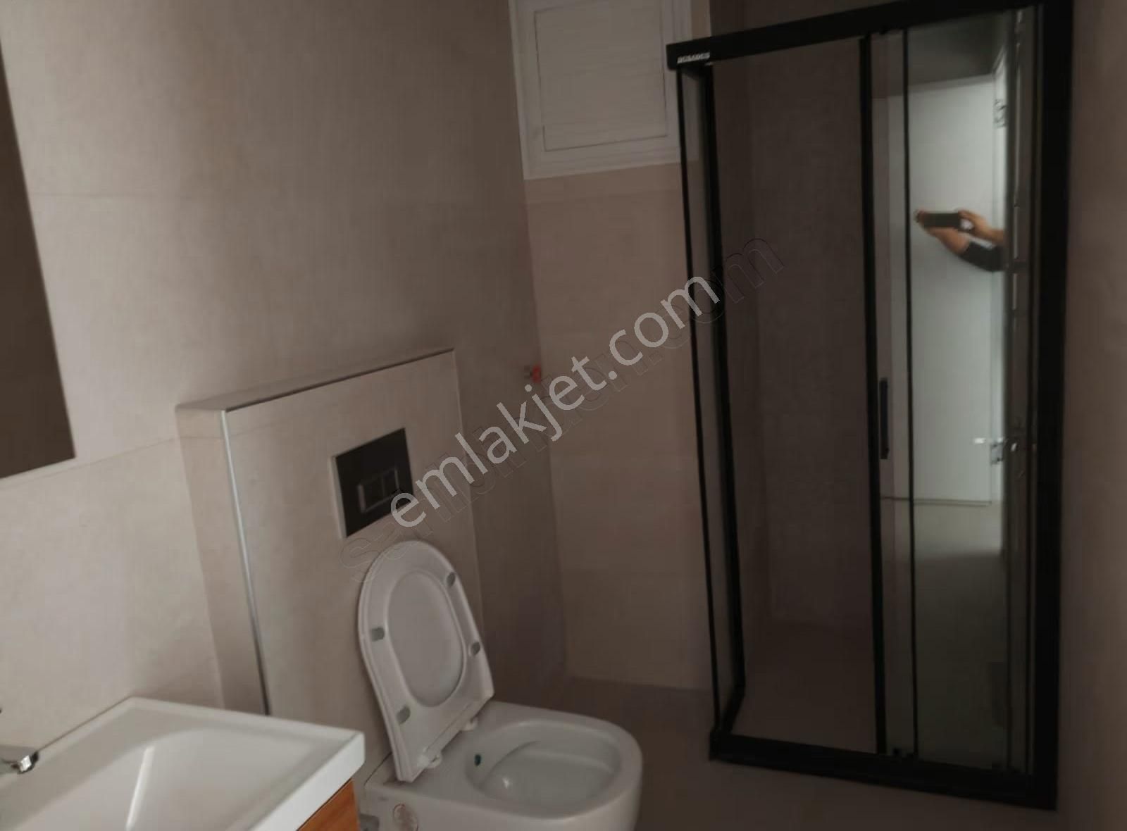 Real Center//güvenlikli Sitede Geniş 1+1 Fırsat Satılık Daire - Görsel 3