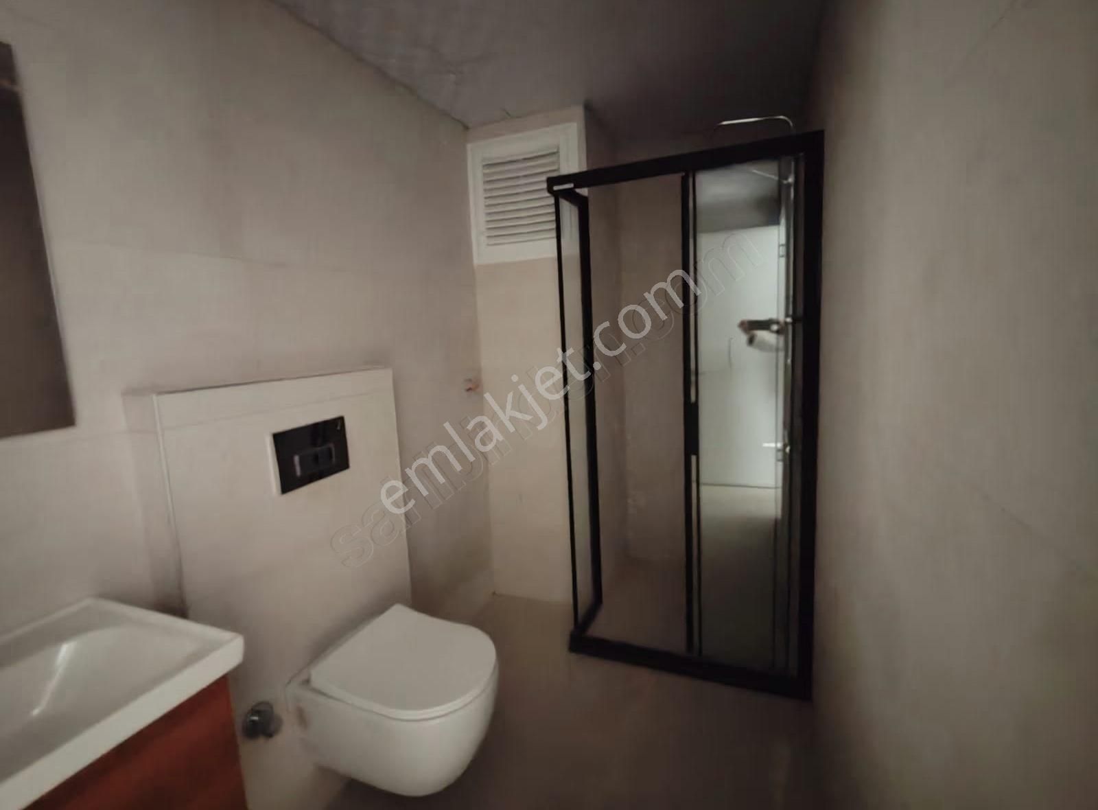 Real Center//güvenlikli Sitede Geniş 1+1 Fırsat Satılık Daire - Görsel 8