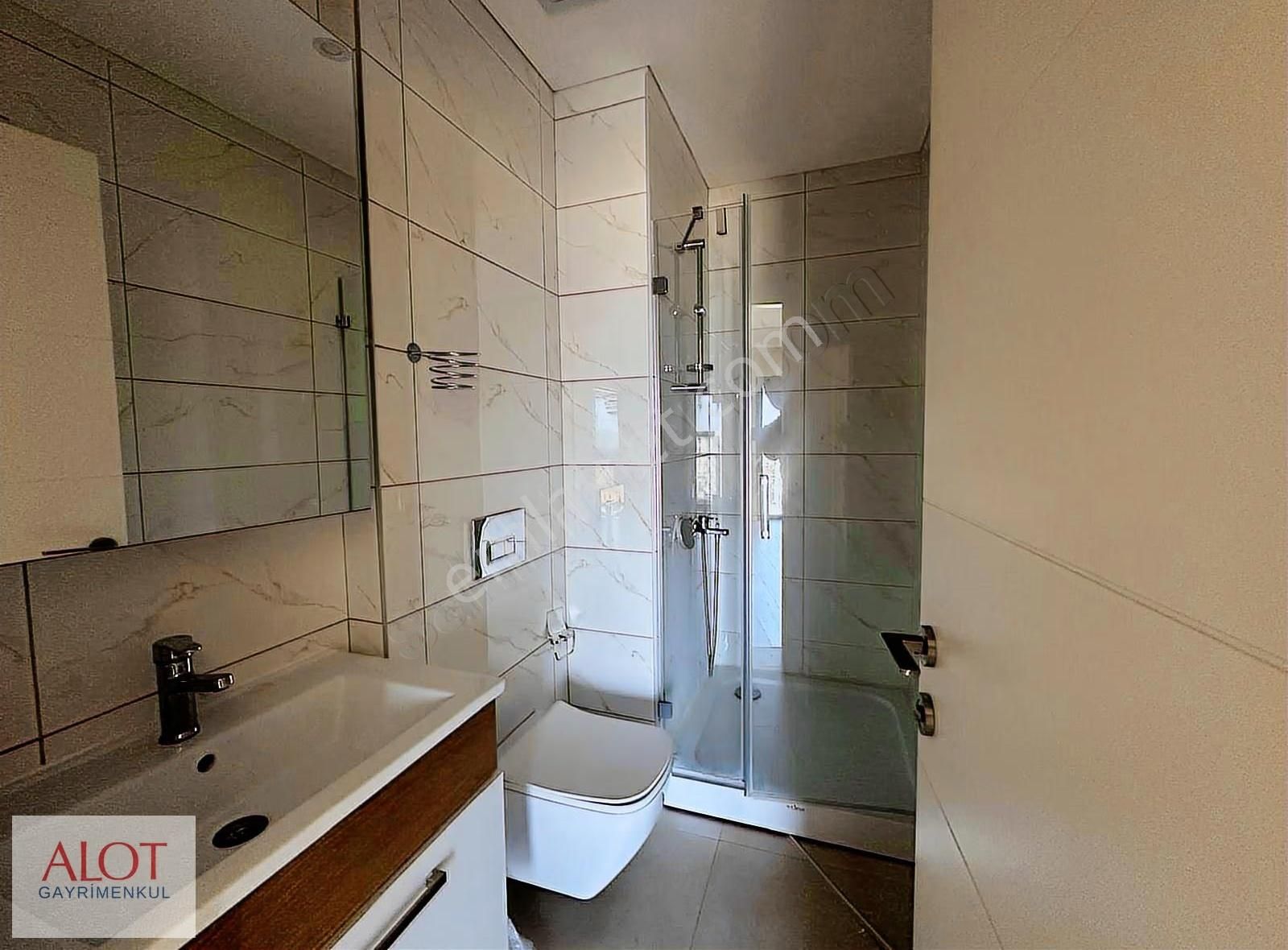 Kiralık 3+1 Daire - Hem Boğaz Manzarası Hem Cadde Bloklar - - Görsel 10