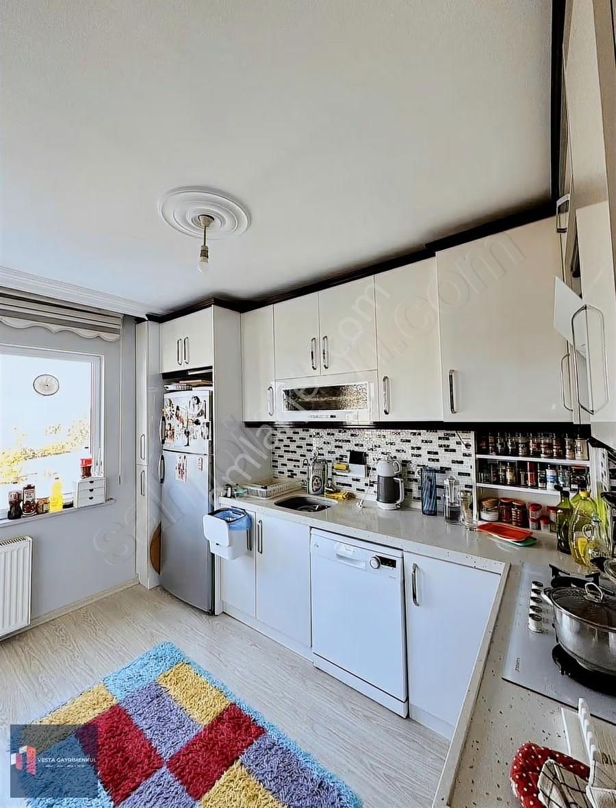 Görüklede Satılık 3+1 Aile Binasında Geniş Fırsat Daire - Görsel 6