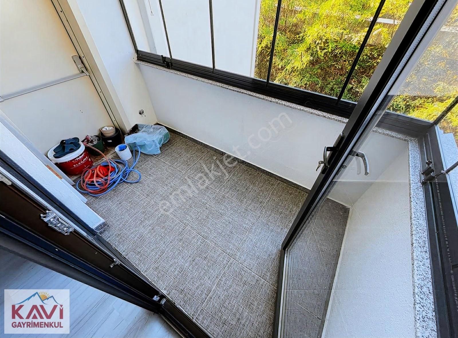 Karşıyakada 3+1 Kiralık Geniş Daire / Kavi Gayrimenkulden - Görsel 17