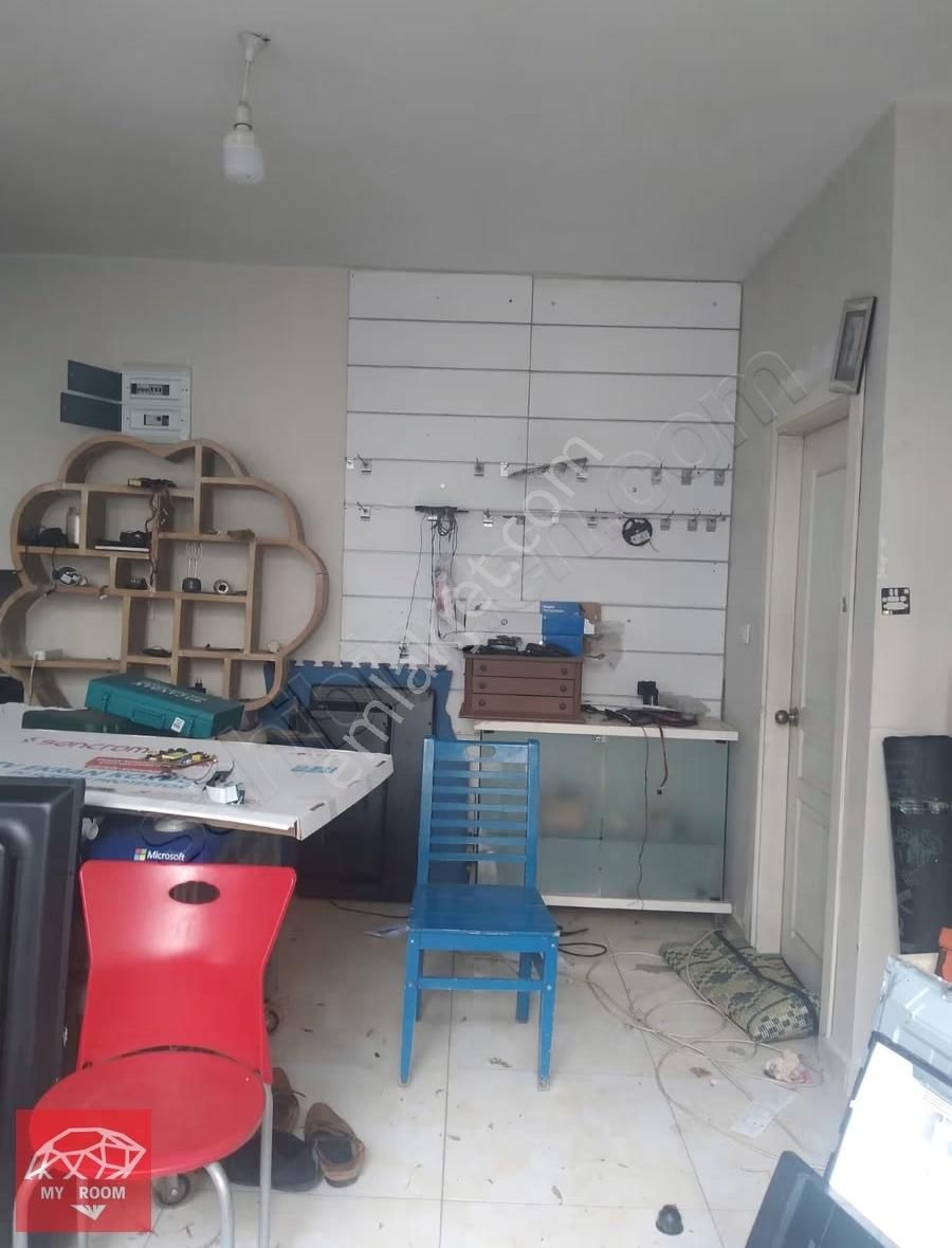 Ümraniye Çamlık Mahallesinde Deposu Bulunan Kiralık Dükkan - Görsel 4