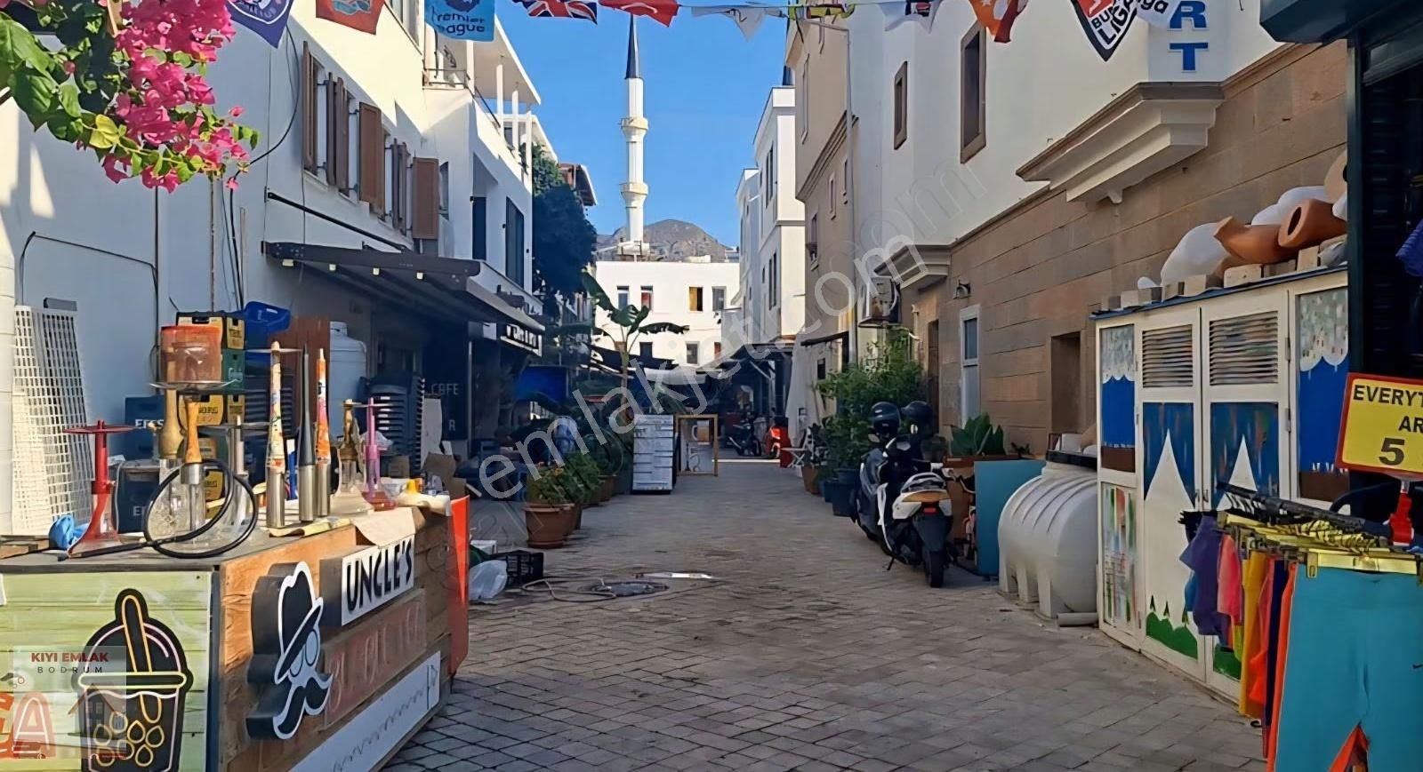 Turgutreis Şehir Merkezinde Eşyalı Kiralık 1+1 - Görsel 8