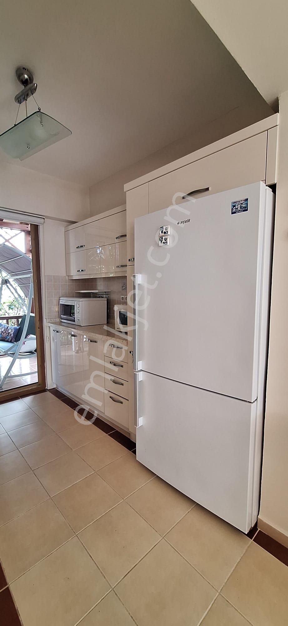 Havuzlu Sitede Üst Dubleks Daire / Denize 3 Dk / Turgutreis - Görsel 10