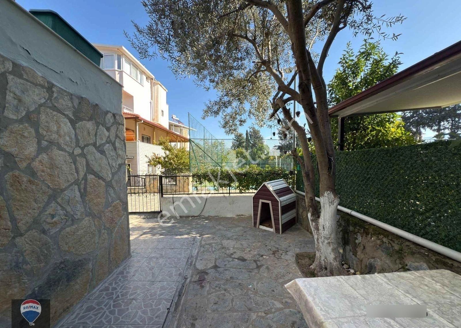 Satılık Kuşadası Soğucak Aytaç Sitesi 5 Oda 2 Salon Havuzlu İkiz Villa... - Görsel 34