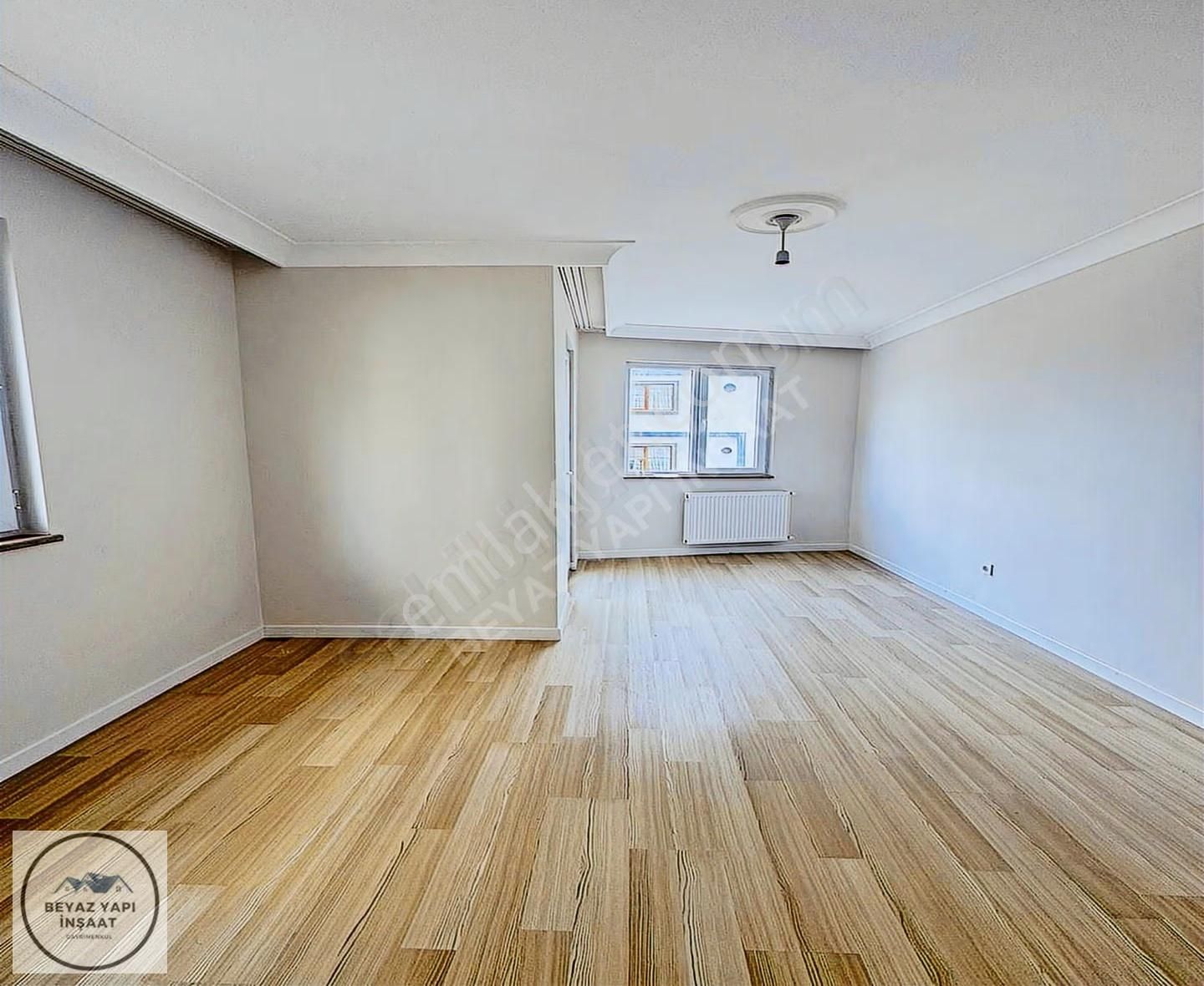 Beyaz Yapı'dan Sosyal Tesise Komşu Büyük M2 Sahip 2+1 Ara Kat !! - Görsel 3