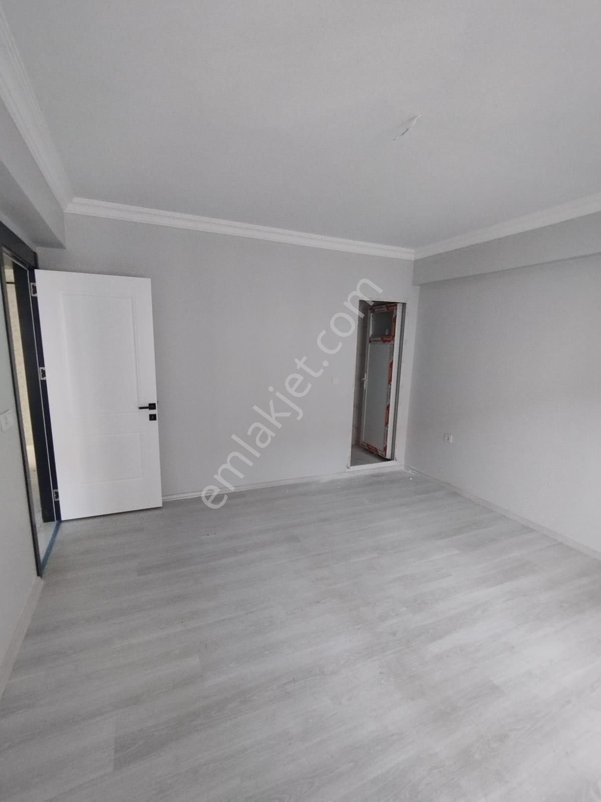 Afyon Yenice Mahallesinde Satılık 3+1 Daire - Görsel 3