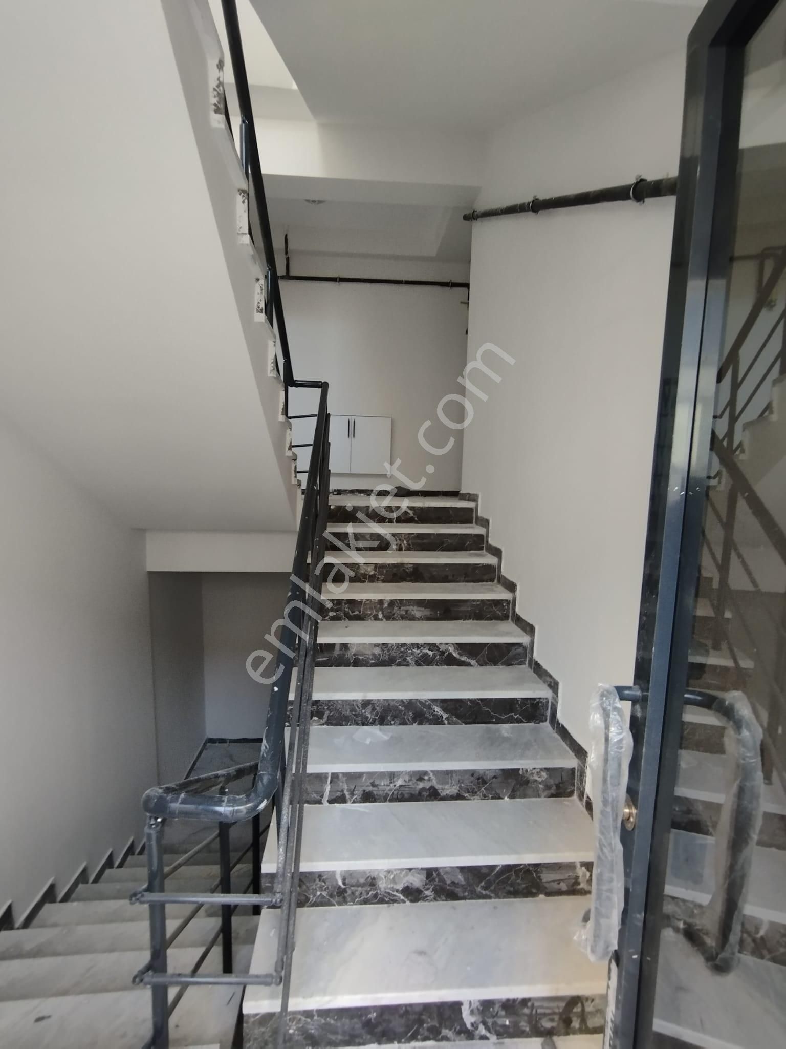 Afyon Yenice Mahallesinde Satılık 3+1 Daire - Görsel 20