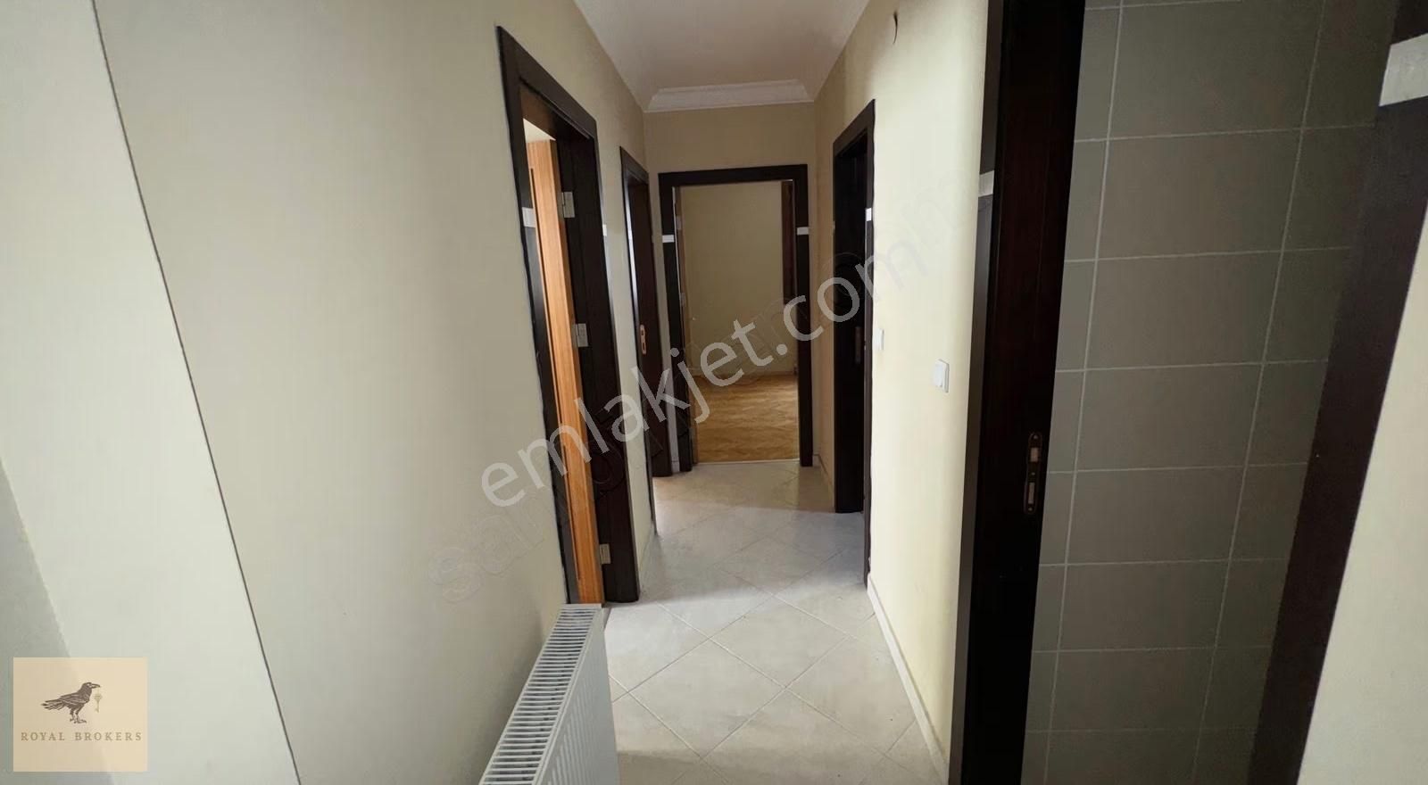 Kiralık, Hilal, 686 Sokak, 4+1, Geniş Ve Bakımlı Genç Binada Boş - Görsel 18