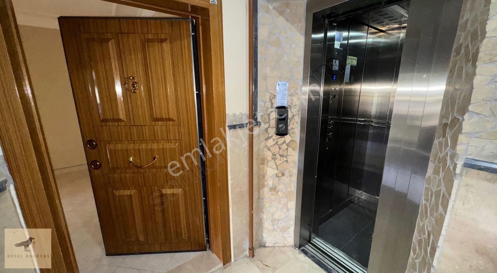 Kiralık, Hilal, 686 Sokak, 4+1, Geniş Ve Bakımlı Genç Binada Boş - Görsel 2