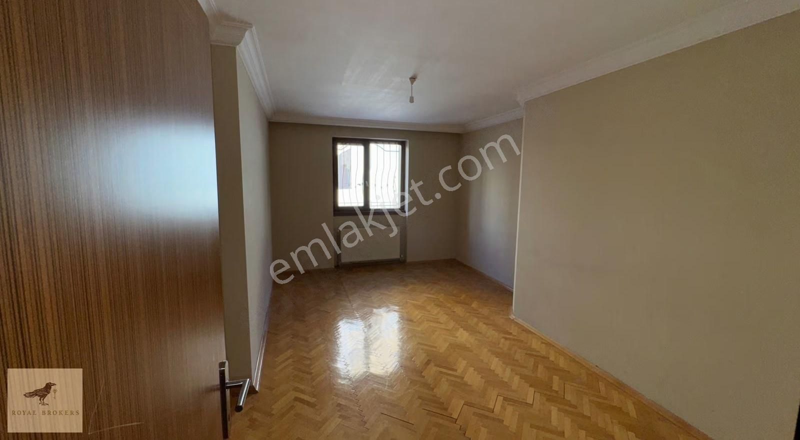 Kiralık, Hilal, 686 Sokak, 4+1, Geniş Ve Bakımlı Genç Binada Boş - Görsel 26