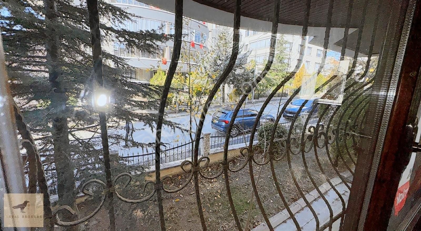 Kiralık, Hilal, 686 Sokak, 4+1, Geniş Ve Bakımlı Genç Binada Boş - Görsel 9