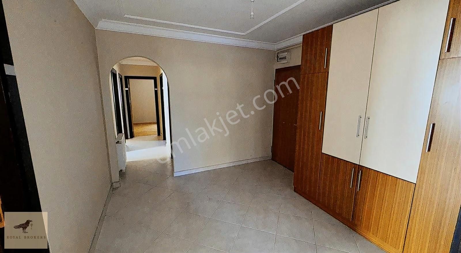 Kiralık, Hilal, 686 Sokak, 4+1, Geniş Ve Bakımlı Genç Binada Boş - Görsel 16